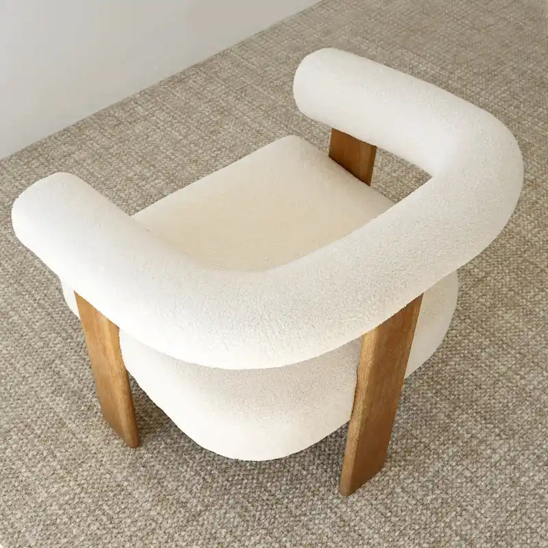 Fauteuil d'appoint en bouclette beige, dossier ouvert incurvé, une place